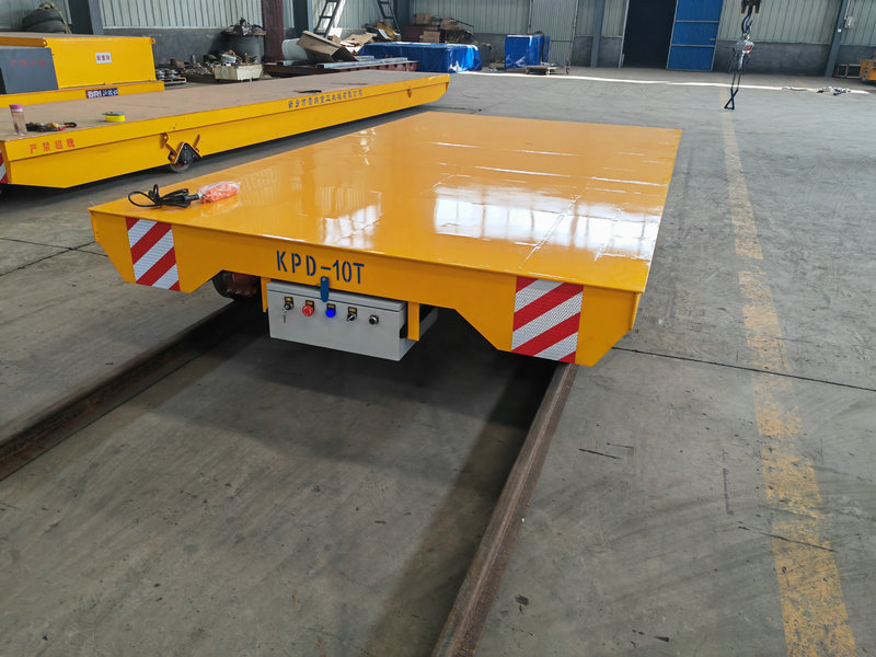 Rūpnieciskā transporta risinājums zema sprieguma dzelzceļa pārnesumkārba
